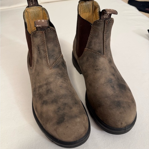 Blundstone #585 CHELSEA BOOTS - RUSTIC BROWN Size AU 7 (US Men’s 8/Women’s 10) - Picture 1 of 8